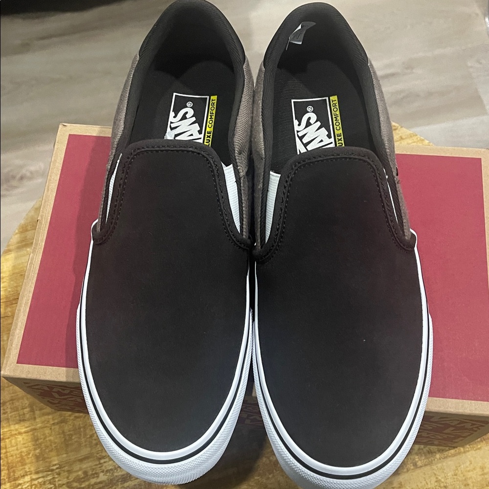 Vans Men's Asher Dark brown Slip-On Loafers size 9 New